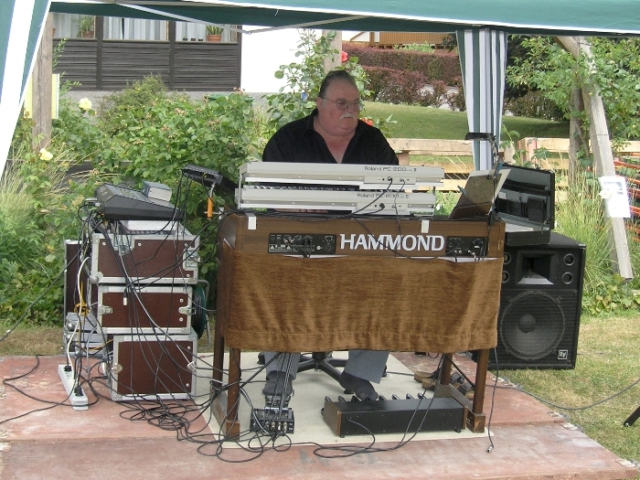 FN2008_03k